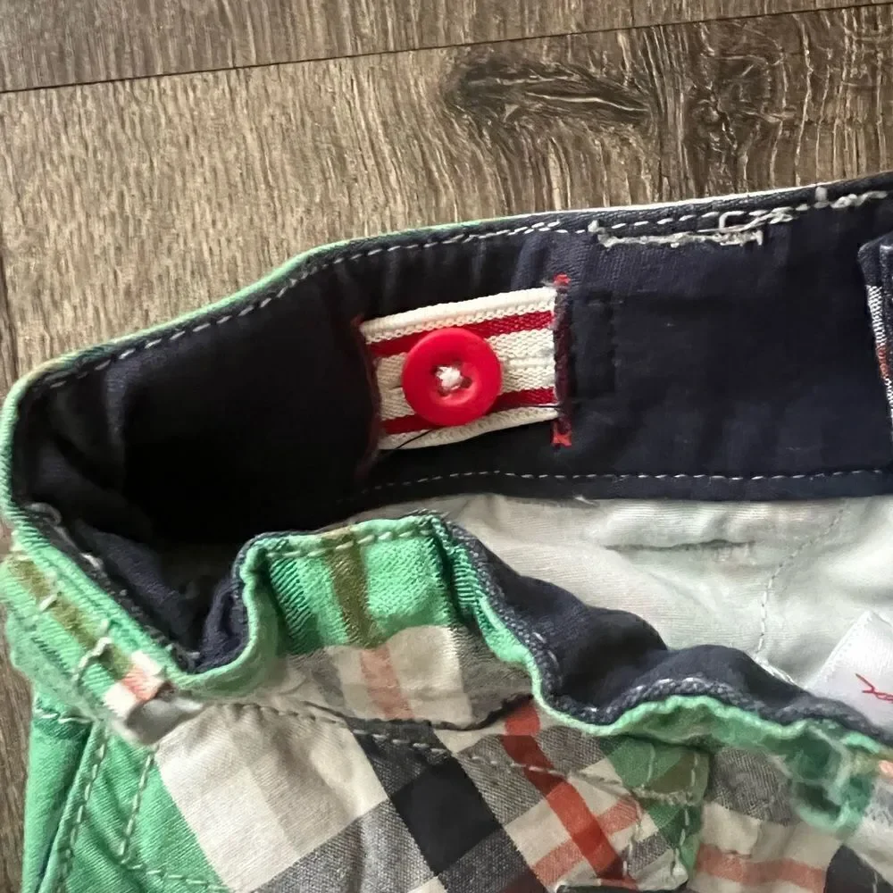 Hanna Andersson Plaid Green, Orange And Navy Shorts  size 80